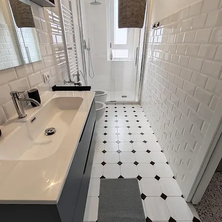 Апартаменты Aria House *